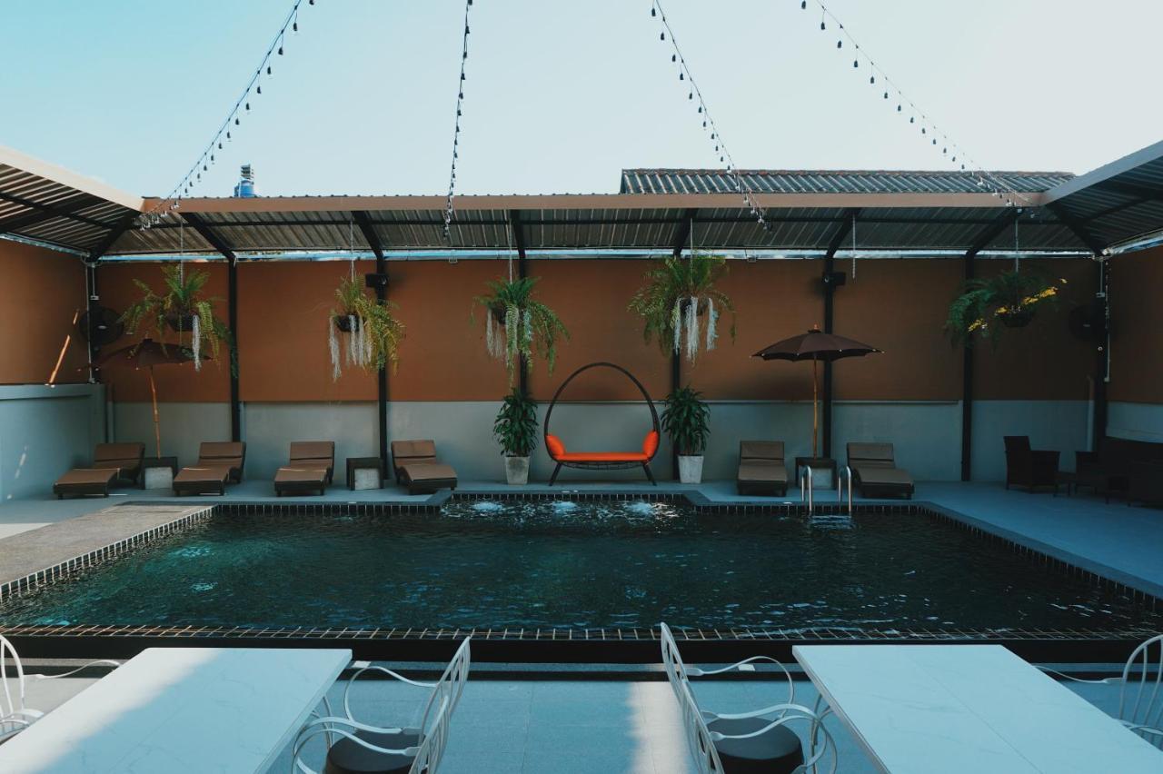 Peppy Hotel-Pepperyhills Hotel Τσιάνγκ Μάι Εξωτερικό φωτογραφία